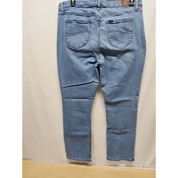 Lee Women's Blue Straight Leg Relaxed Fit Denim Jeans Mid Rise Size 12 36 X 29 - Picture 11 of 16